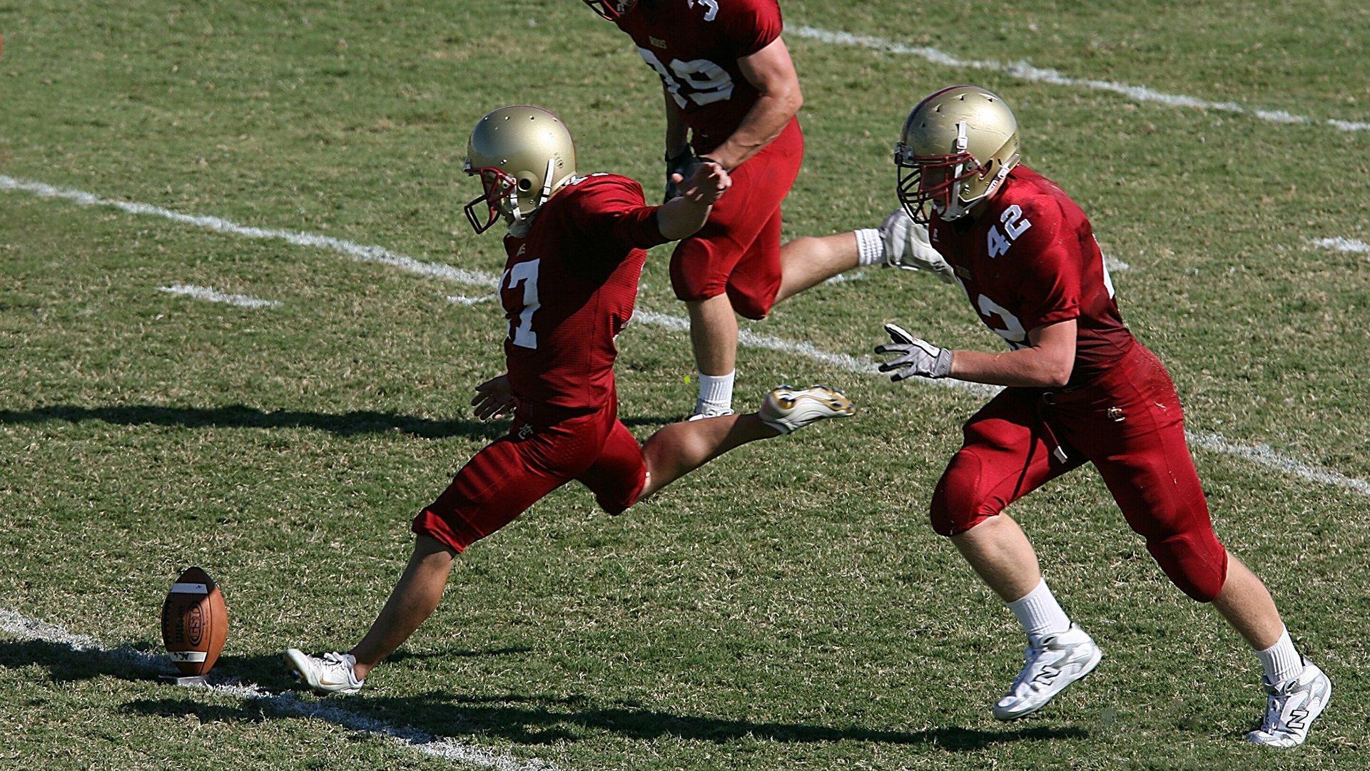 弗林蓬伤病迷雾重重,荷兰队十一月份赛程面临严峻考验